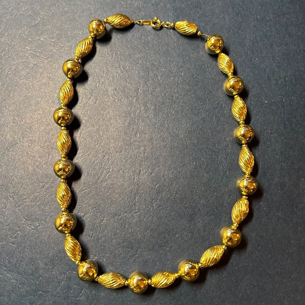 VTG Golden Beaded Necklace